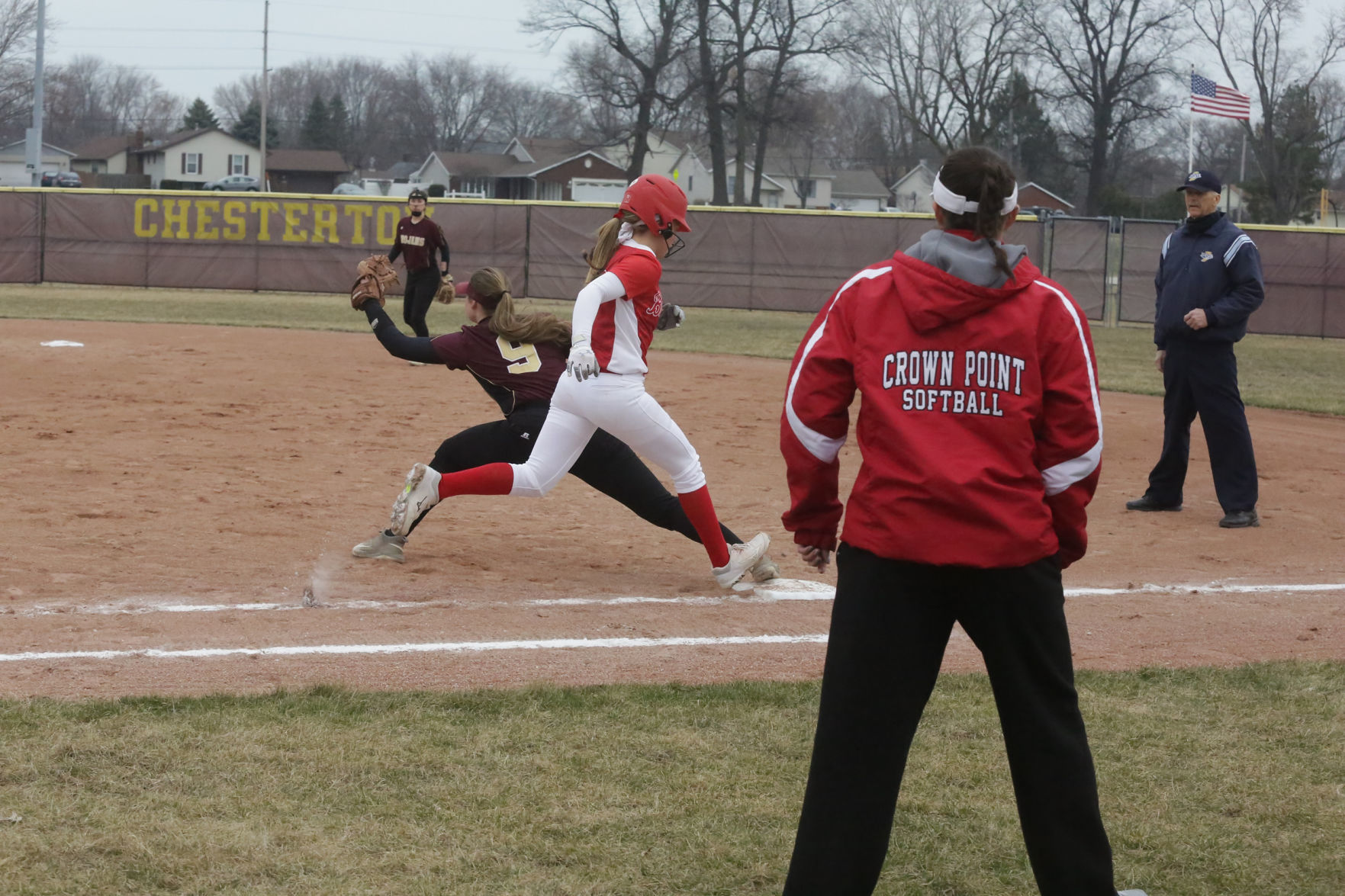 Gallery Bulldogs vs Trojans in softball